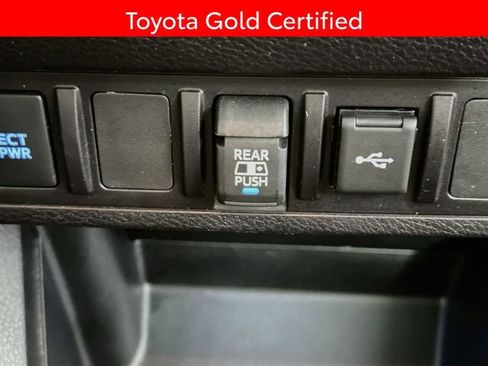 Certified 2023 Toyota Tacoma SR5 AWD/4WD image 34