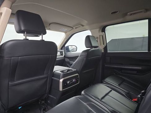 Used 2024 Ford Expedition XLT image 40