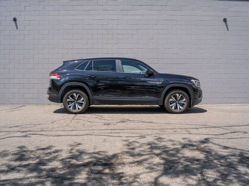 Used 2024 Volkswagen Atlas Cross Sport SE AWD/4WD image 8
