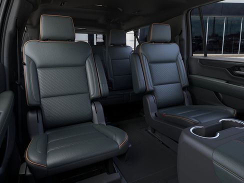 New 2026 GMC Yukon XL AT4 image 18