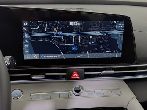 Used 2025 Hyundai Elantra Limited FWD image 18