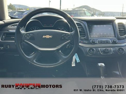 Used 2017 Chevrolet Impala LT image 12