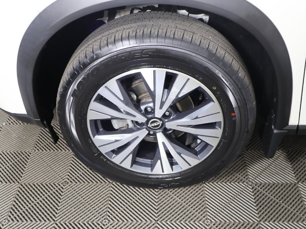 Used 2023 Nissan Rogue SV AWD/4WD image 15