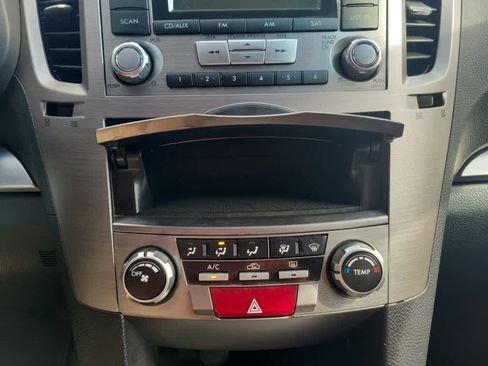 Used 2013 Subaru Outback 2.5i Premium w/ All-Weather Pkg image 14