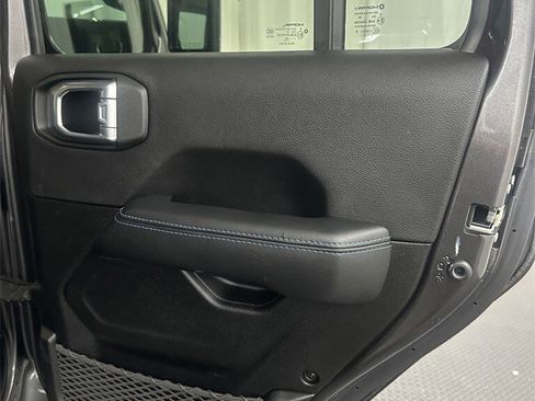 Used 2022 Jeep Wrangler Unlimited Rubicon 4xe w/ Steel Bumper Group image 31