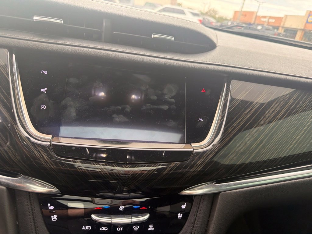Used 2020 Cadillac XT6 Premium Luxury FWD image 18