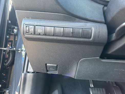 Used 2024 Toyota Corolla LE FWD image 29