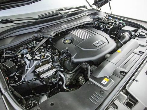 Used 2016 Land Rover Range Rover Sport HSE image 45