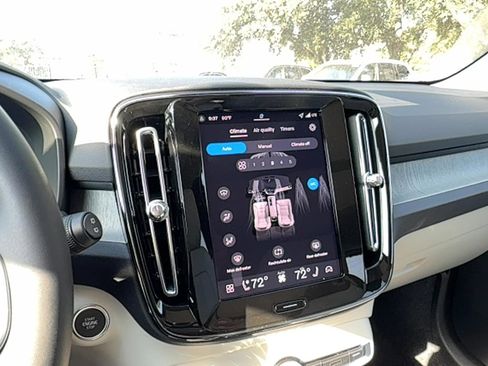 New 2026 Volvo XC40 B5 Plus w/ Protection Package Premier image 19