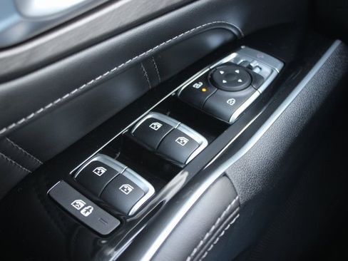 Used 2025 Kia Sorento SX image 20