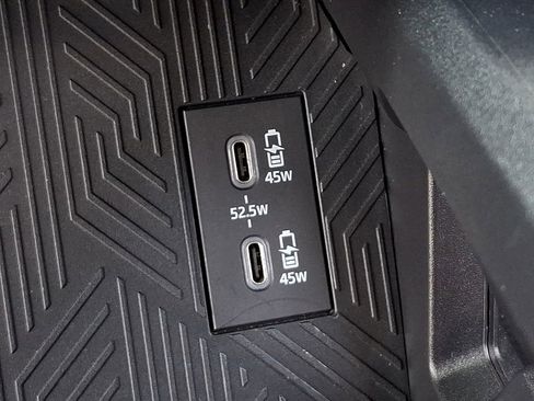 Used 2024 Toyota Tacoma TRD Off-Road image 25