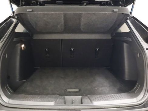 Used 2025 Chevrolet Trax LT w/ LT Convenience Package FWD image 28