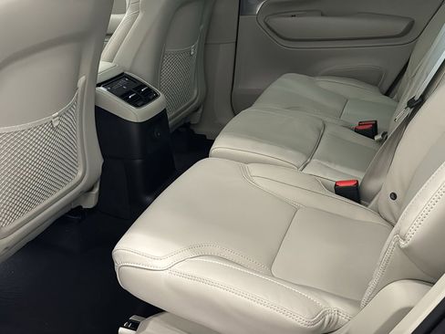 New 2026 Volvo XC90 T8 Ultra w/ Protection Package Premier AWD/4WD image 27