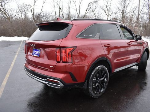 Used 2023 Kia Sorento SX image 5