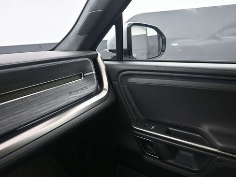 Used 2023 Rivian R1S Adventure image 18