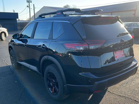 New 2026 Nissan Rogue SV image 5