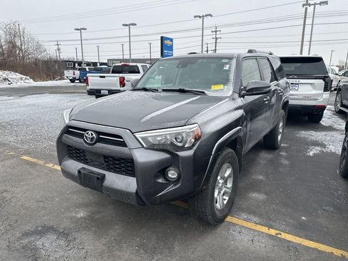 Used 2021 Toyota 4Runner SR5 Premium w/ Moonroof Package image 4