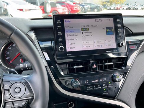 Used 2022 Toyota Camry XSE image 5