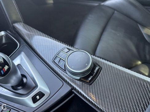 Used 2020 BMW M4 Coupe w/ Competition Package image 17