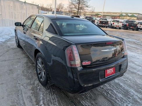 Used 2014 Chrysler 300 S image 26