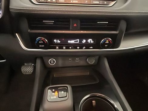 Used 2023 Nissan Rogue SV AWD/4WD image 23