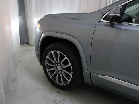 Used 2023 GMC Acadia Denali w/ Denali Ultimate Package AWD/4WD image 38