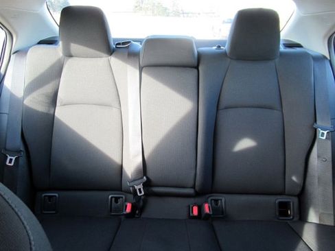 Used 2022 Toyota Corolla LE image 14