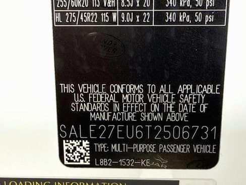 Used 2026 Land Rover Defender 110 X-Dynamic SE AWD/4WD image 28