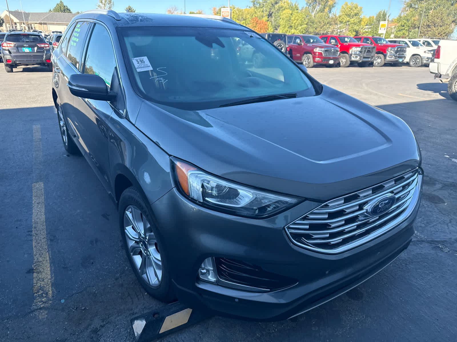 Used 2020 Ford Edge Titanium AWD/4WD image 3