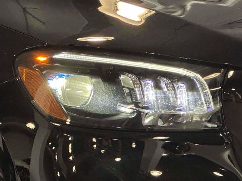 Certified 2023 Mercedes-Benz GLS 450 4MATIC image 7
