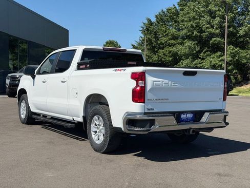 Used 2022 Chevrolet Silverado 1500 LT w/ Safety Package AWD/4WD image 4