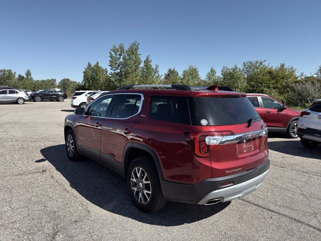 Used 2023 GMC Acadia SLT w/ Preferred Package AWD/4WD image 3