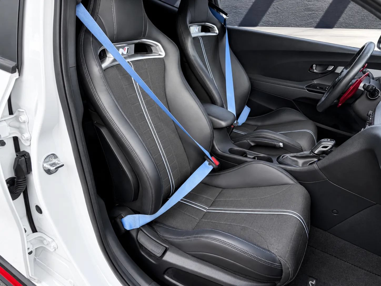 Used 2022 Hyundai Veloster N FWD image 12