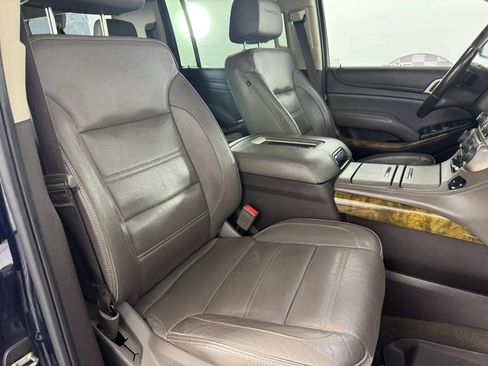 Used 2017 GMC Yukon XL Denali w/ Open Road Package AWD/4WD image 36