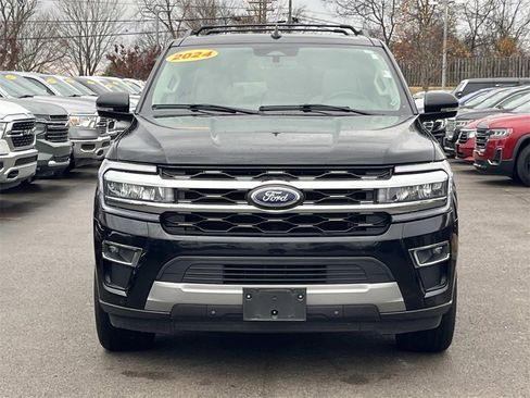 Used 2024 Ford Expedition Max Limited image 2