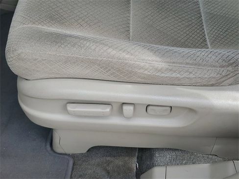 Used 2016 Honda Odyssey SE image 18