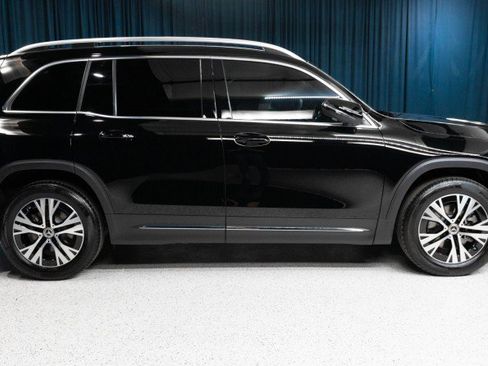 Used 2026 Mercedes-Benz GLB 250 image 4