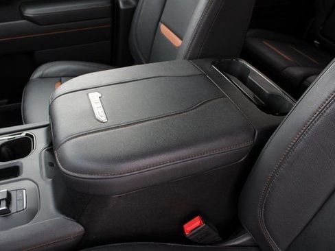 Used 2024 GMC Sierra 2500 AT4 w/ AT4 Premium Plus Package image 7