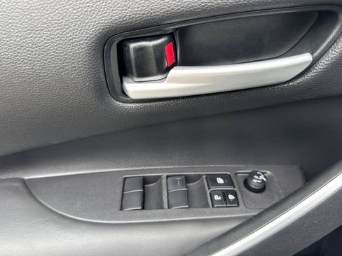 Used 2022 Toyota Corolla SE FWD image 11