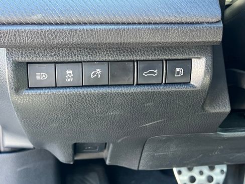 Used 2025 Toyota Camry SE image 25