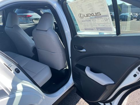 New 2026 Lexus UX 300h AWD image 7