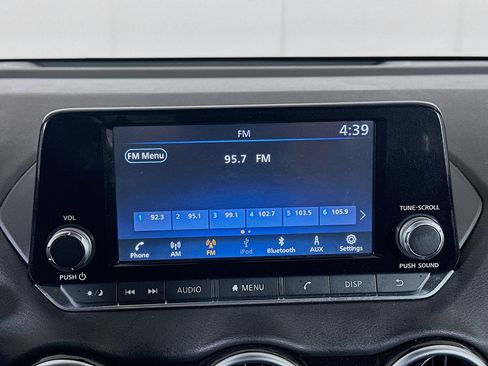 Used 2024 Nissan Sentra S image 21