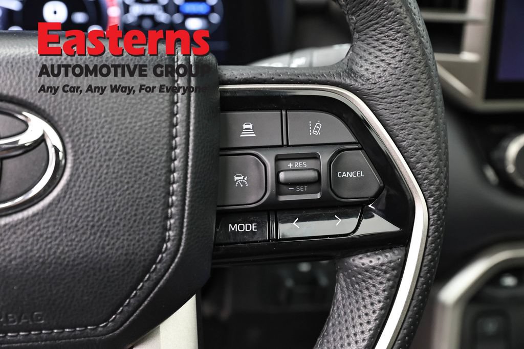 Used 2024 Toyota Tundra Limited AWD/4WD image 17