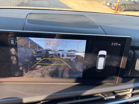 Used 2025 Hyundai Santa Fe SEL image 17