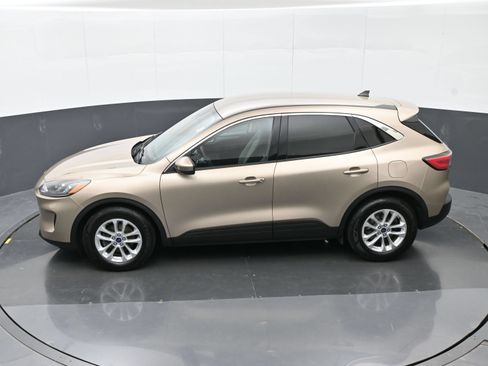 Used 2020 Ford Escape SE FWD image 37