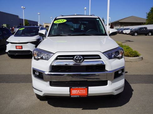 Used 2024 Toyota 4Runner Limited AWD/4WD image 6