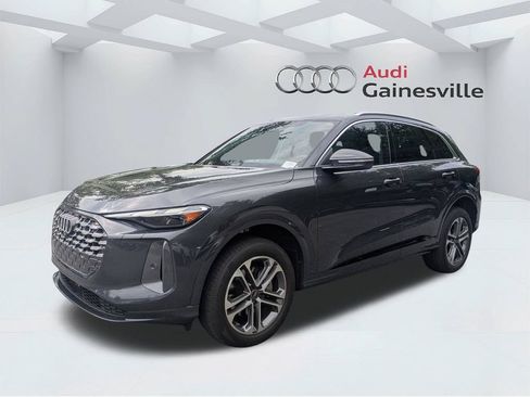 Used 2025 Audi Q5 Premium w/ Convenience Package AWD/4WD image 11