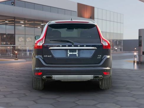 Used 2017 Volvo XC60 T5 Inscription image 8