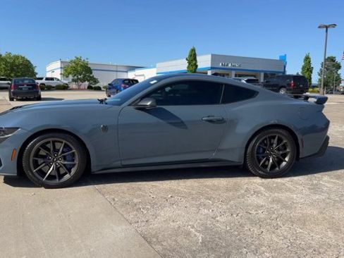 Used 2025 Ford Mustang Dark Horse RWD image 5