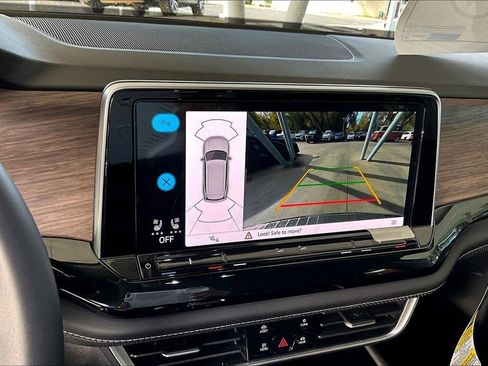 New 2026 Volkswagen Atlas SEL image 25